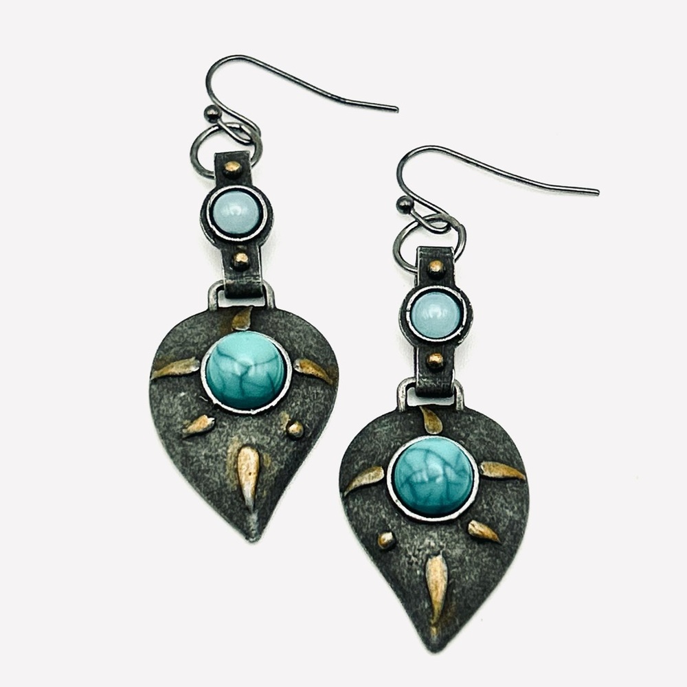 Southwestern NWOT Faux Turquoise Tribal Rodeo Festival Dangle Western Earrings